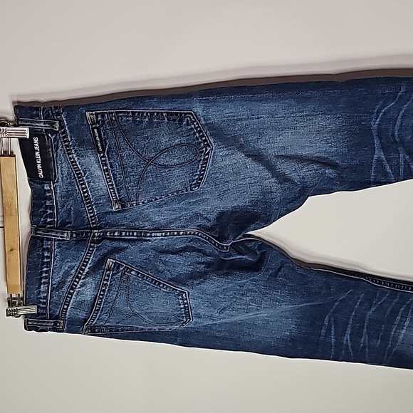 Calvin Klein 32x32 straight leg jeans - Picture 4 of 8